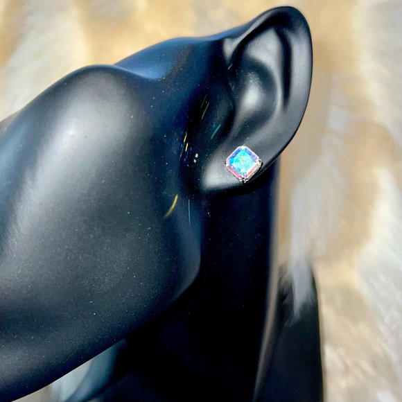 Imperial AB Crystal Studs by Origami Owl NIB - Picture 4 of 8